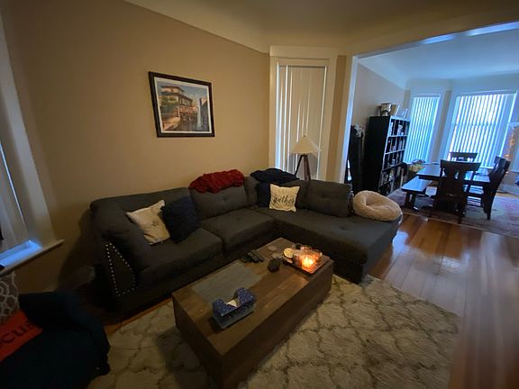 4th image of 937 N Hoyne Ave