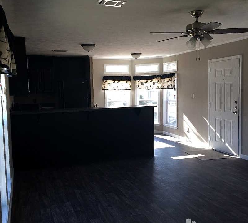 2nd image of 1550 N Main St Lot 2