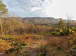 283 Mountain Ridge Way, Walland, TN 37886