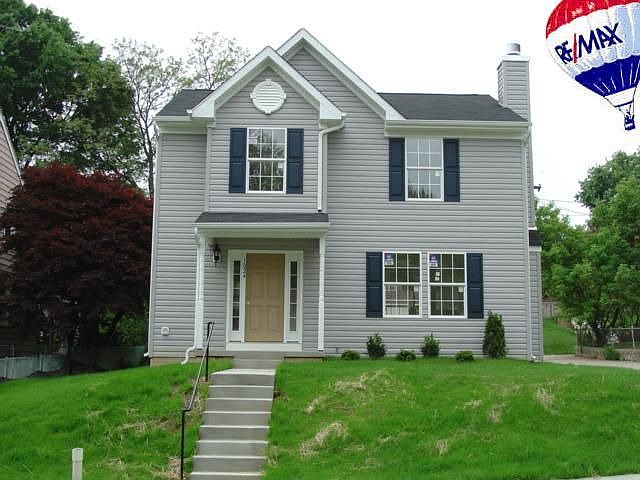 2nd image of 1024 Elm Ridge Ave
