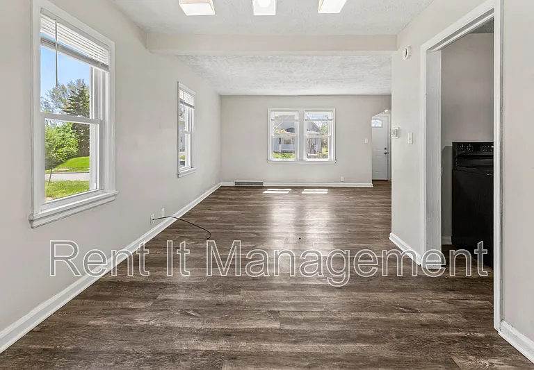 3314 Franklin St — Photo 11