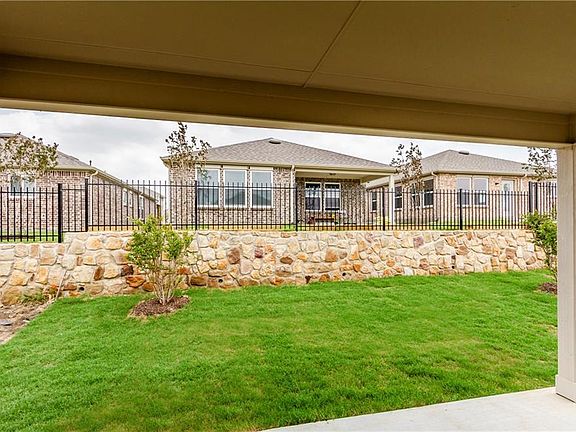 4th image of 7605 Heritage Dr