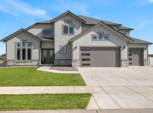 1355 SW Panorama Dr, Pullman, WA 99163