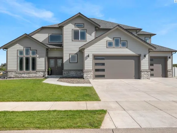 1355 SW Panorama Dr, Pullman, WA 99163