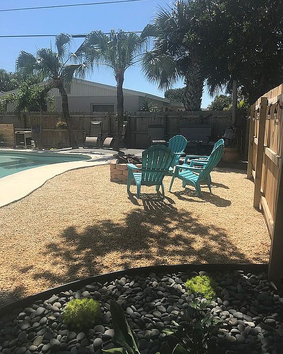 1st image of 205 Coral Reef Dr