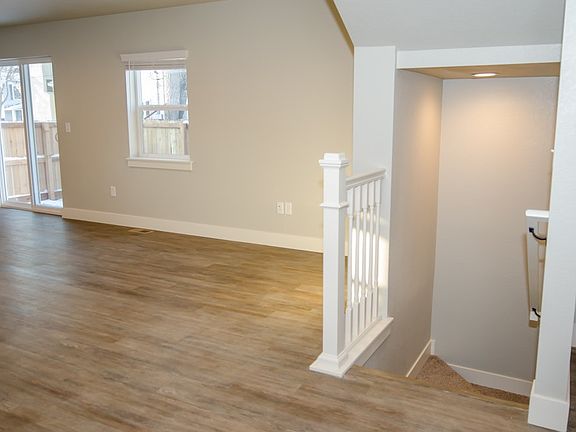 5th image of 922 N Garfield Ave #B104