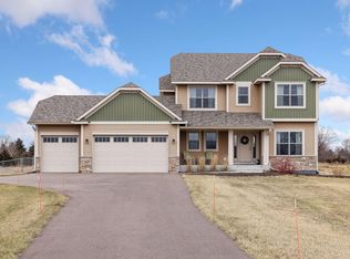 555 Wildberry Dr, Hudson, WI 54016