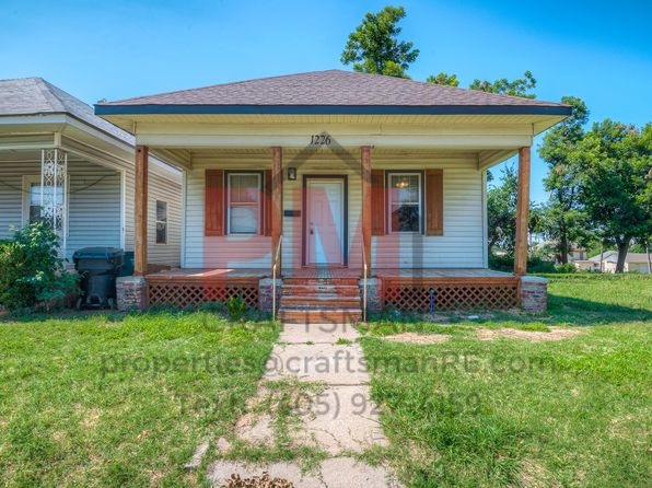 1226 NW 8th St