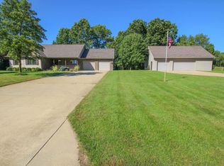 17868 Brad Ln, Three Rivers, MI 49093