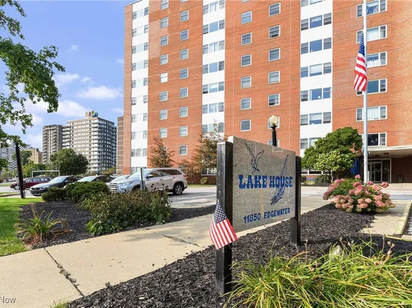 11850 Edgewater Dr APT 1022, Lakewood, OH 44107