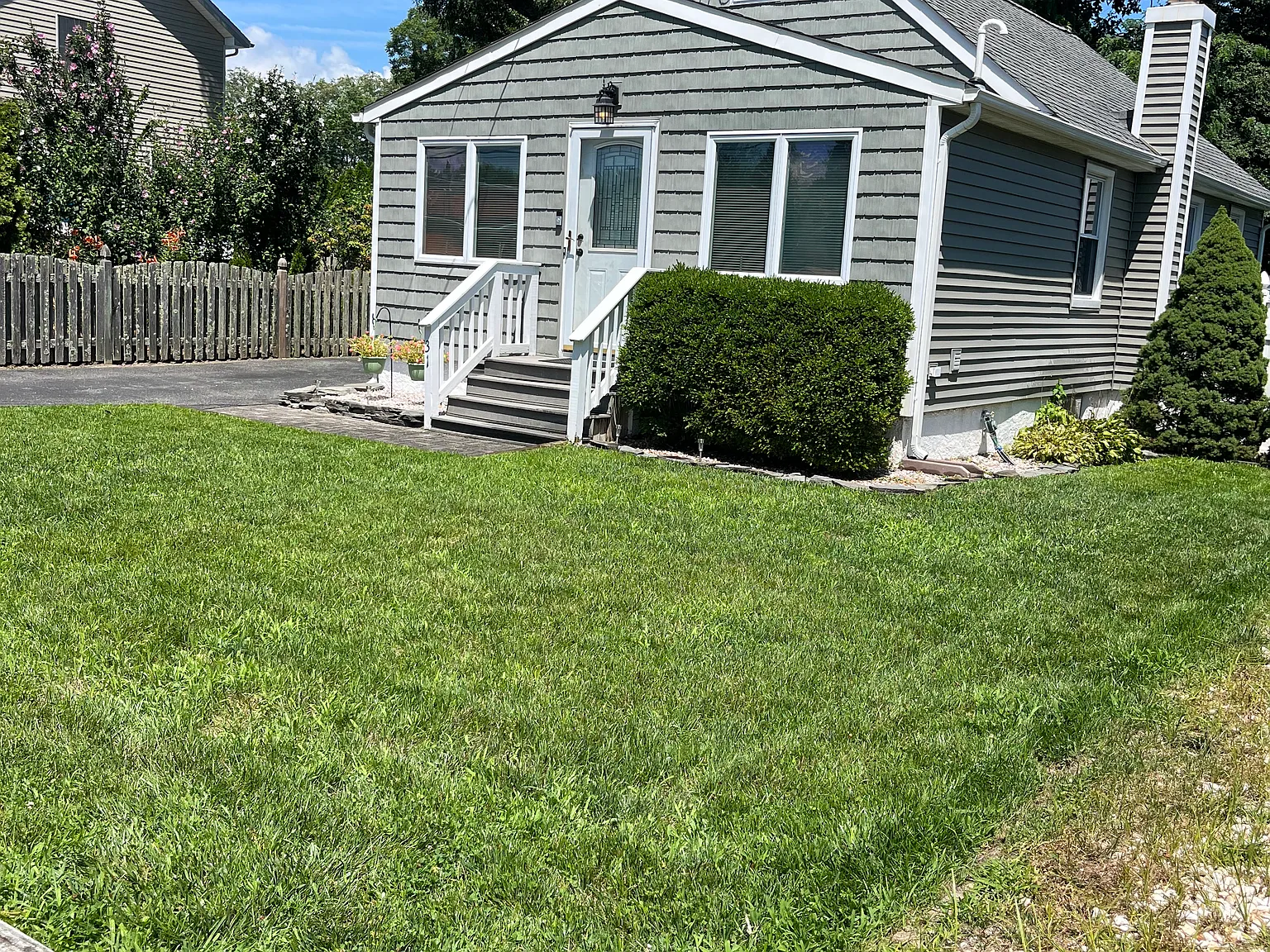 2 bed, 800 sqft, $2,200 — Photo 3