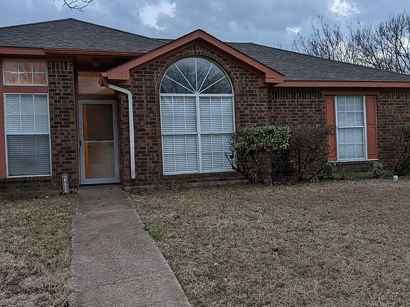 3rd image of 1802 Shoreline Dr