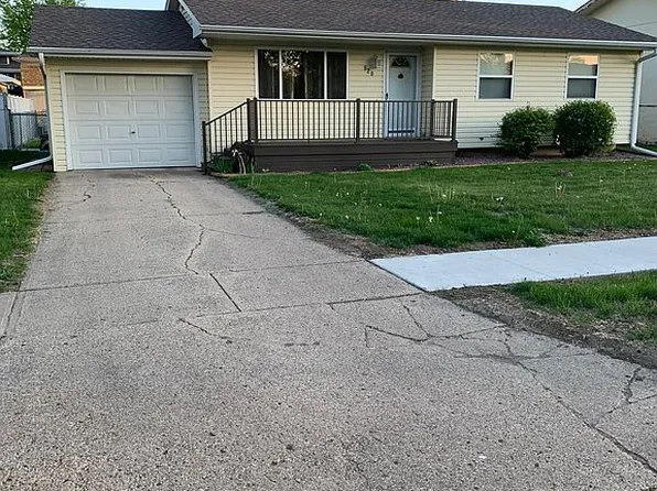 820 El Paso Dr, South Sioux City, NE 68776