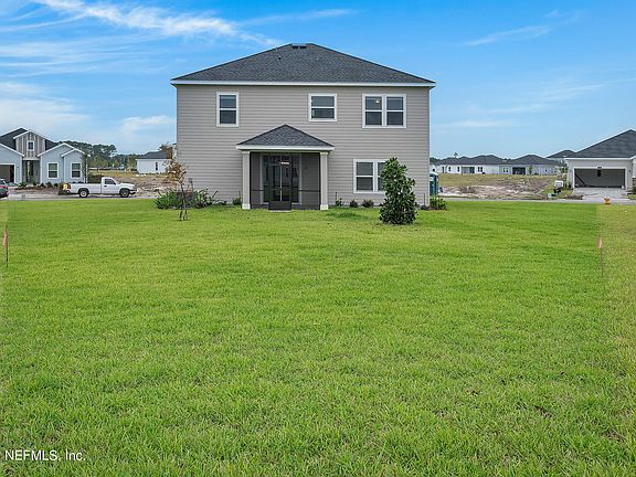 3rd image of 74 Monthaven Dr
