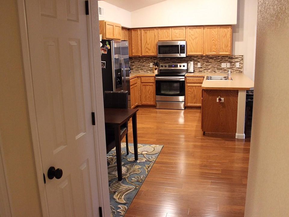 1st image of 1280 Lake Cir