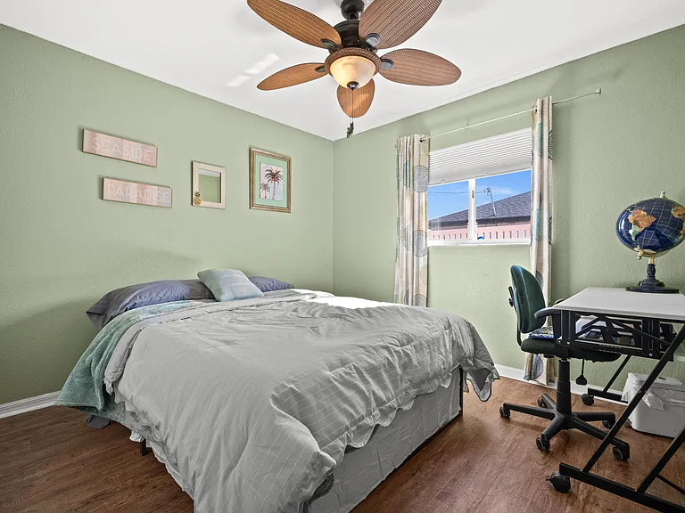 1118 NW 26th Ave — Photo 12