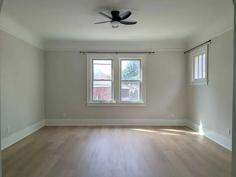 714 Elliott St — Photo 8
