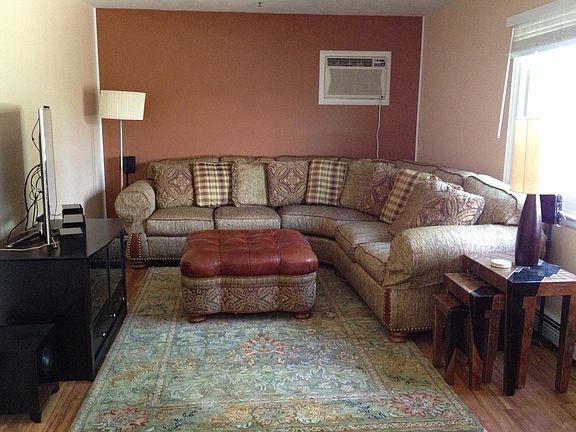 1st Floor Living Room