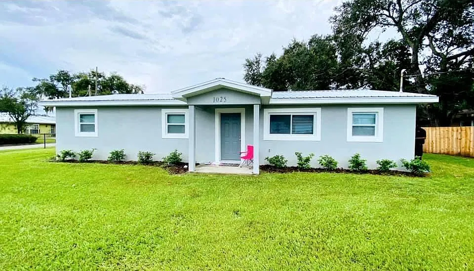 2 bed, 750 sqft, $1,500 — Photo 1