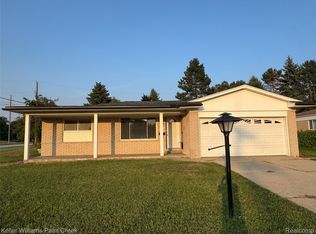 30930 Austin Dr, Warren, MI 48092