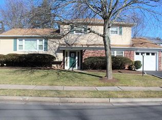 33 Marlin Ave E, Edison, NJ 08820