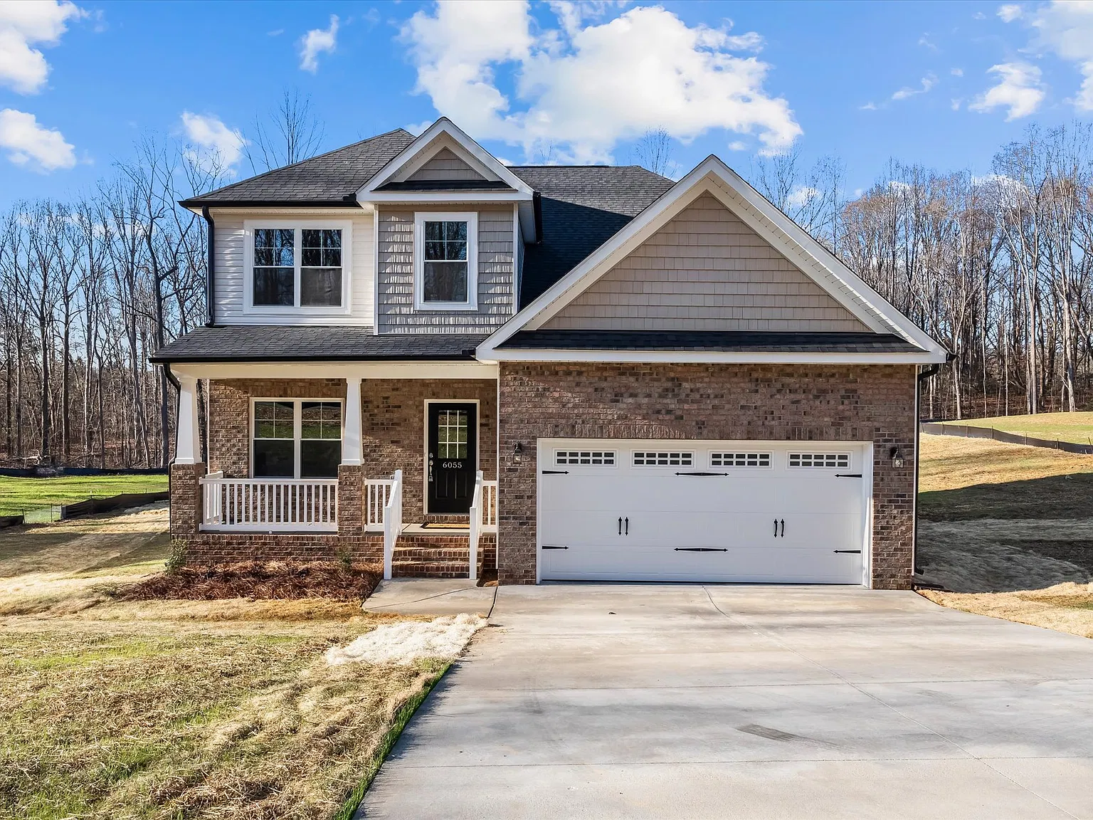 4 bed, 3.5 bath, 2340 sqft, $2,995 — Photo 2
