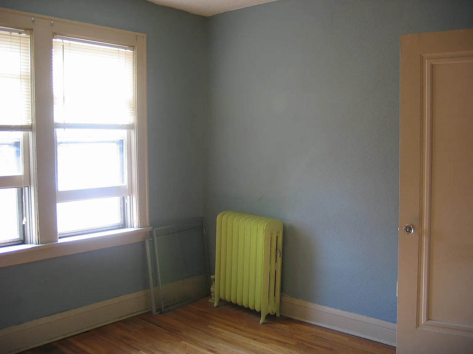 1171 Selby Ave — Photo 2