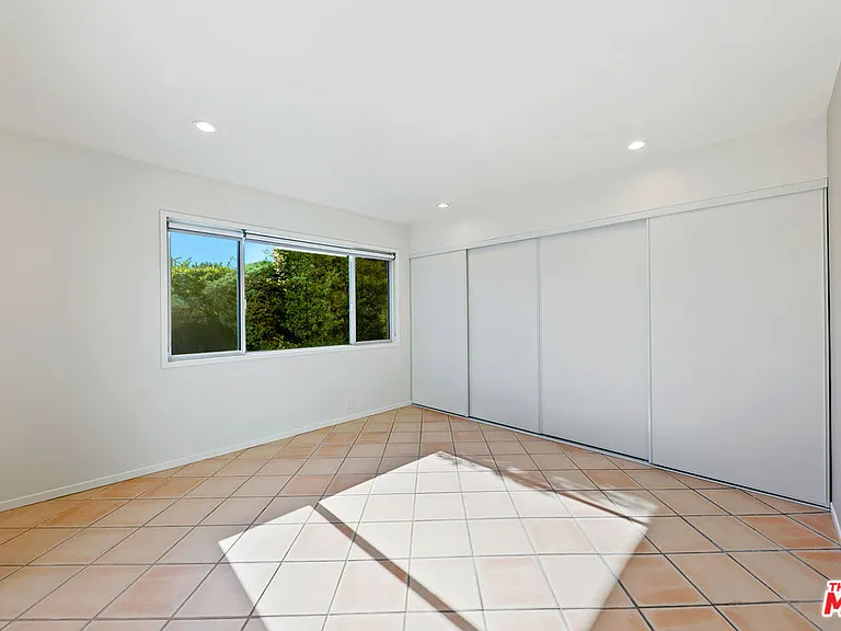 1054 Enchanted Way — Photo 13
