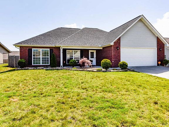 3rd image of 1113 Cherbourg Dr