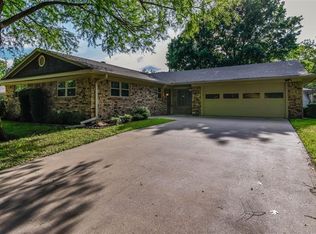 609 Edwards Dr, Denison, TX 75020