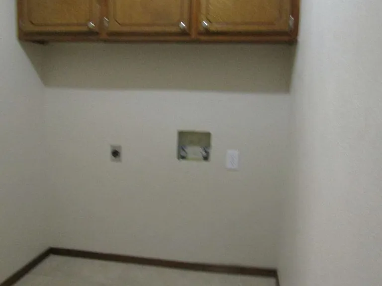 7505 NW Welco Ave — Photo 2