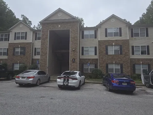 3235 Fairington Dr, Lithonia, GA 30038