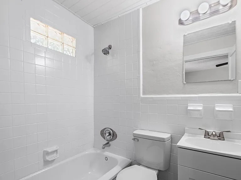 1306 Carr Ave — Photo 6