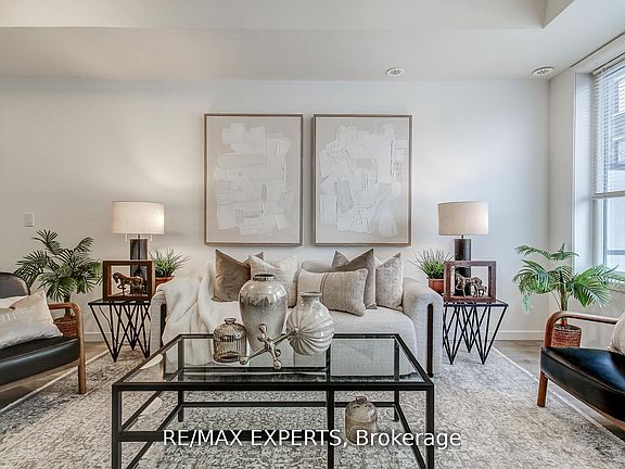 3rd image of 300 Alex Gardner Cir Unit 61