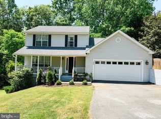 40 Rocky Way Dr, Stafford, VA 22554