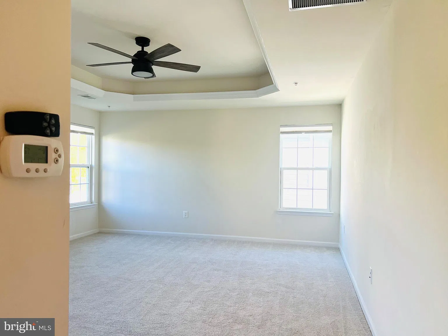 6 bed, 4.0 bath, 4288 sqft, $4,500 — Photo 4