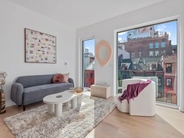 330 Grand Street image 10 of 16