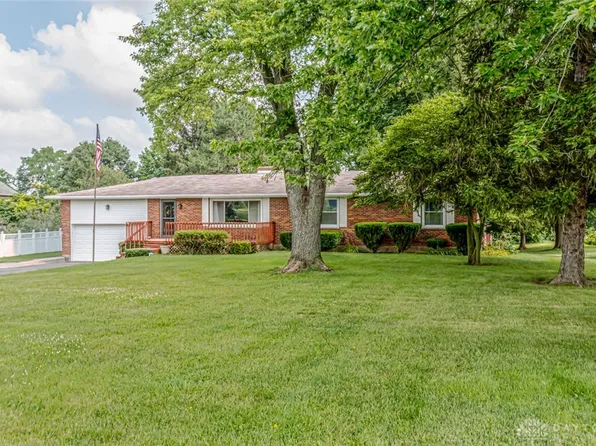 1027 Old Springfield Rd, Vandalia, OH 45377