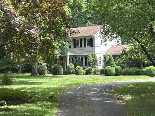 523 Brookside Rd, New Canaan, CT 06840