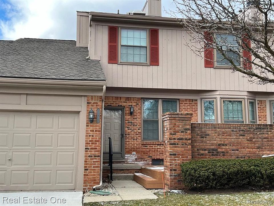 7318 Devonshire, West Bloomfield, MI 48322 Zillow
