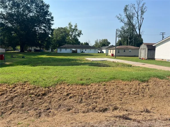 313 Tucker St #6, Dardanelle, AR 72834