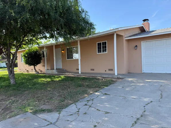 998 W Bardsley Avenue, Tulare, CA 93274
