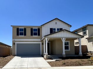 9629 Mondrian Ln, Riverside, CA 92508