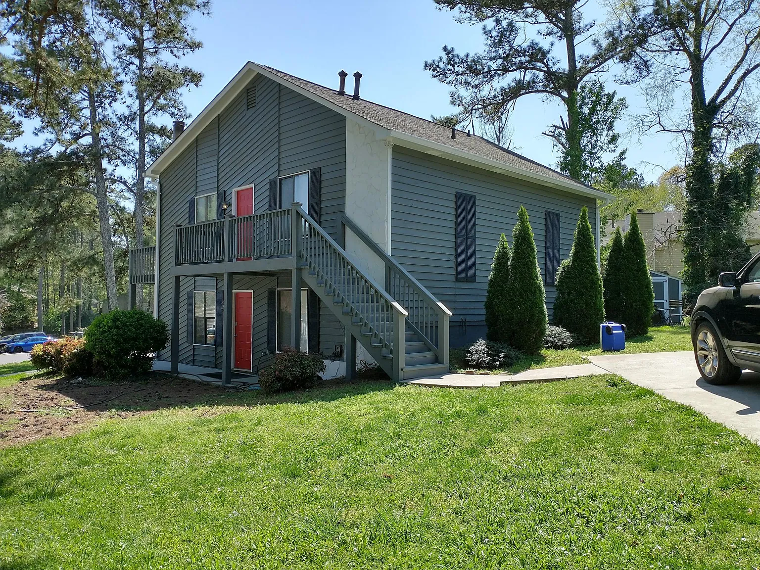 1001 Dassow Ct — Photo 2