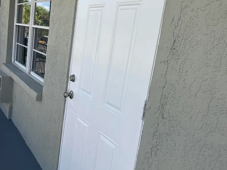 6100 Ridgewood Ave #7 — Photo 10