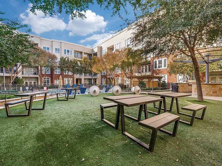 Outdoor Courtyard Lawn
