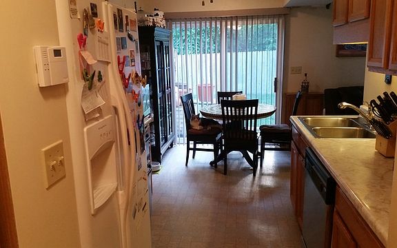 4th image of 14602 Maple Ln #4602