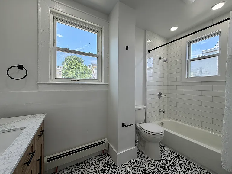 57 Tappan St #2L — Photo 14