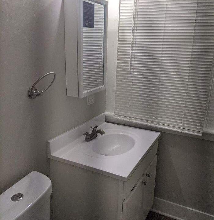 236 N State St 1, Ansonia, CT 06401 Zillow