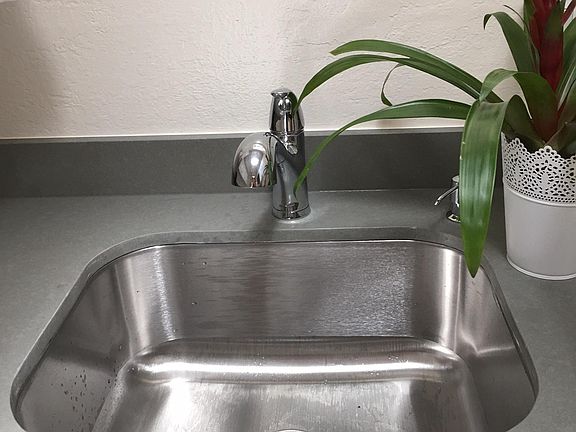 Kitchen sink
